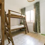 Jungle House Хостел Лас-Пальмас-де-Гран-Канарія